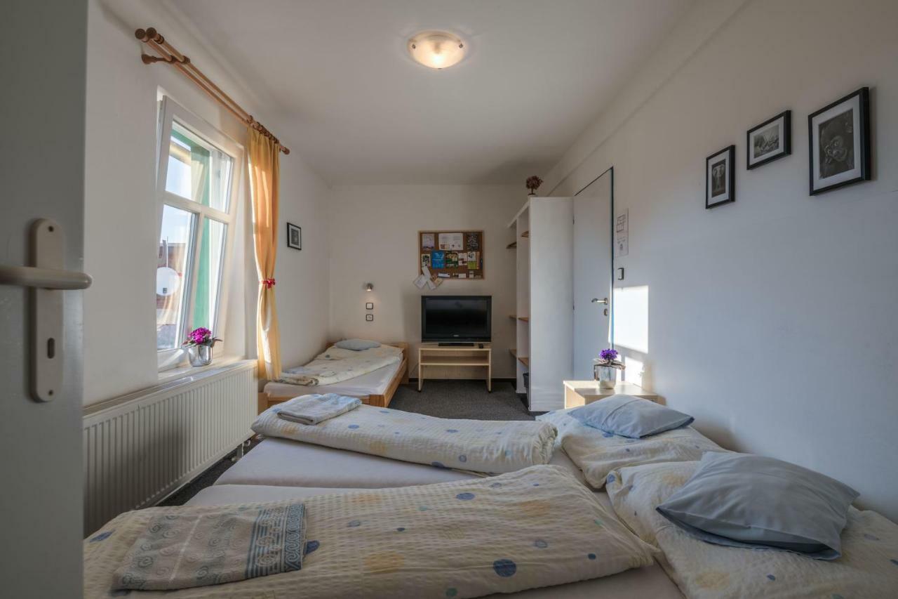 Penzion Slunecnice Dvůr Králové nad Labem Exterior foto